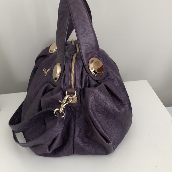 GUSTTO Purple Leather Crossbody Shoulder Bag - Picture 10 of 13